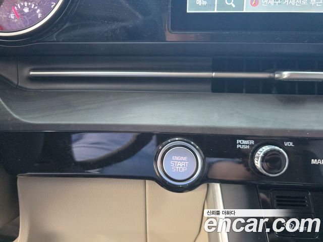 Kia Canival 2023 — photo 10