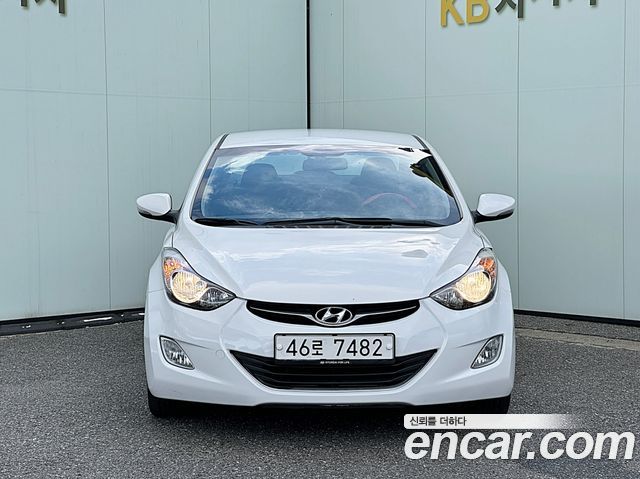 Hyundai AVANTE 2012 — photo 3