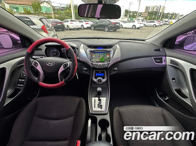 Hyundai AVANTE 2012 — photo 7