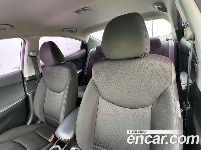 Hyundai AVANTE 2012 — photo 10