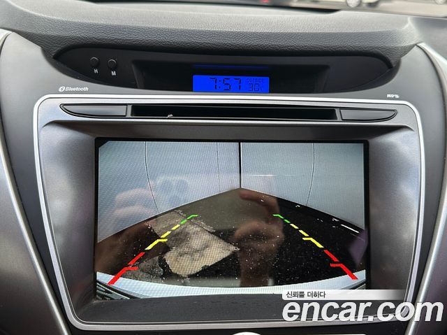 Hyundai AVANTE 2012 — photo 12