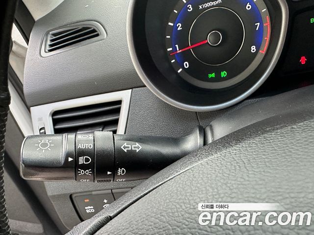 Hyundai AVANTE 2012 — photo 15