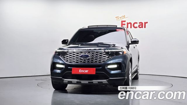 Ford Explorer 2022 — photo 3