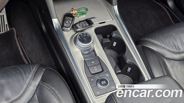 Ford Explorer 2022 — photo 12