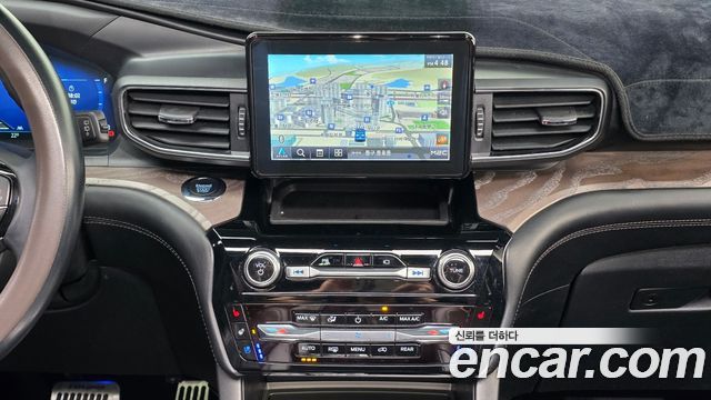 Ford Explorer 2022 — photo 24