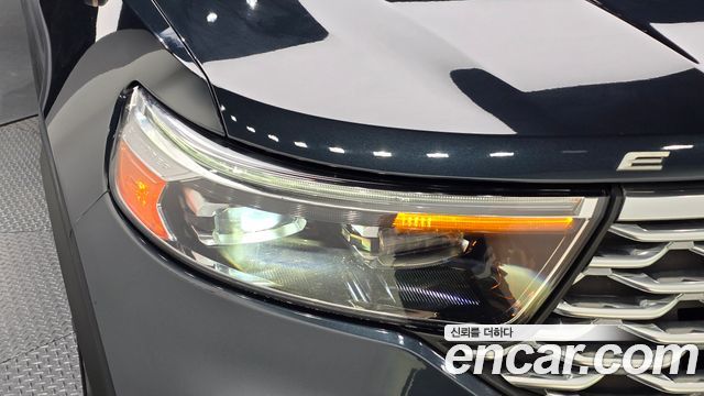 Ford Explorer 2022 — photo 8