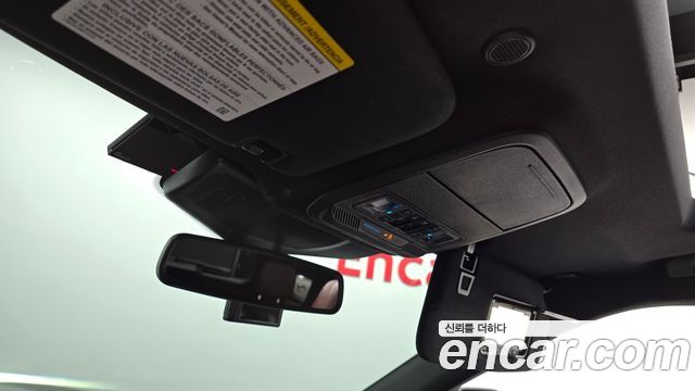 Ford Explorer 2022 — photo 27