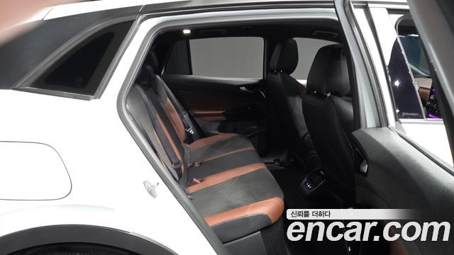 Volkswagen ID.4 2022 — photo 18