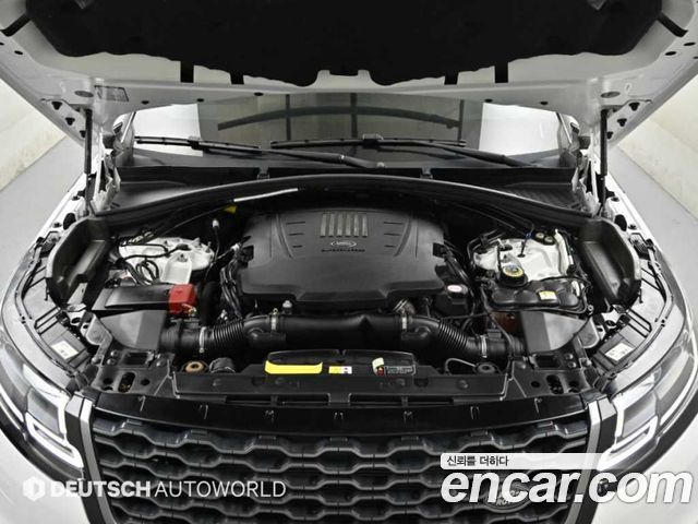 Land Rover Range Rover Velar 2020 — photo 6