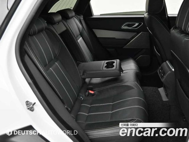 Land Rover Range Rover Velar 2020 — photo 12
