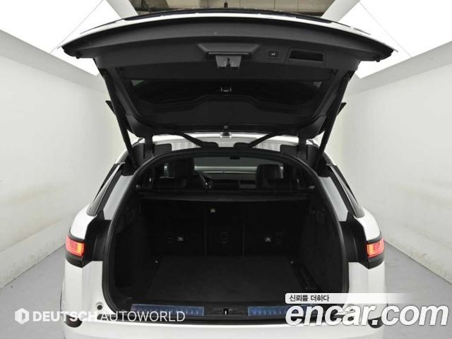 Land Rover Range Rover Velar 2020 — photo 19
