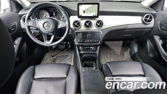 Mercedes-Benz GLA-Class 2017 — photo 7