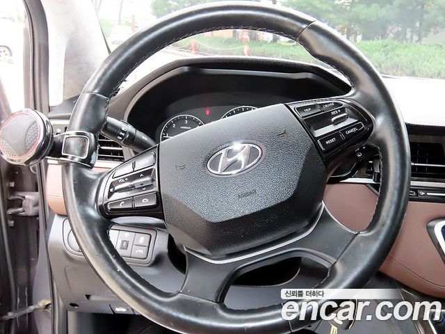 Hyundai Starex 2020 — photo 9