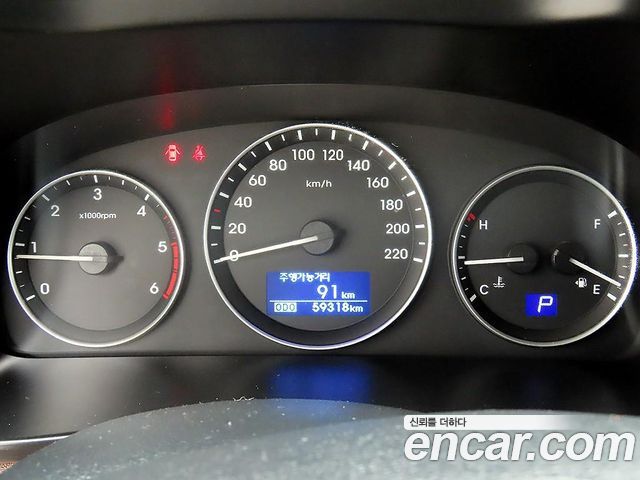 Hyundai Starex 2020 — photo 10
