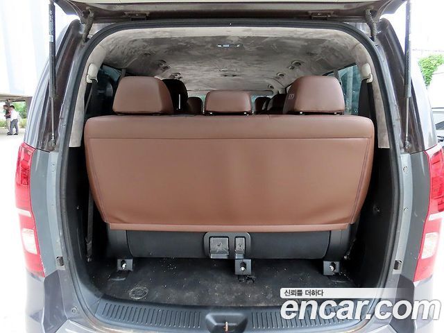 Hyundai Starex 2020 — photo 12