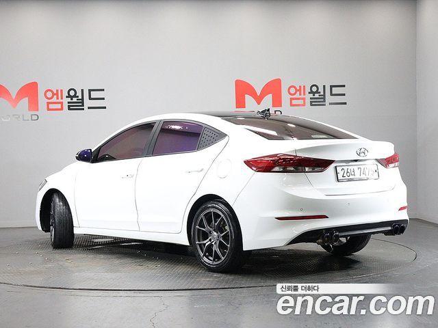 Hyundai AVANTE 2018 — photo 4
