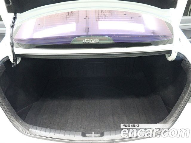 Hyundai AVANTE 2018 — photo 5