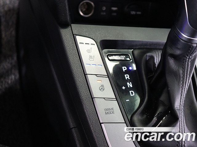 Hyundai AVANTE 2018 — photo 10