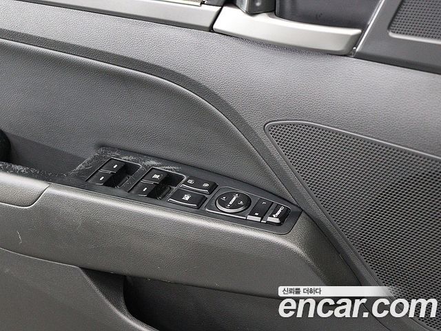 Hyundai AVANTE 2018 — photo 12