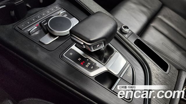 Audi A4 2019 — photo 9