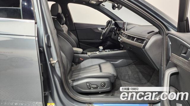 Audi A4 2019 — photo 11