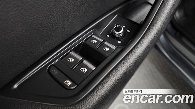 Audi A4 2019 — photo 17