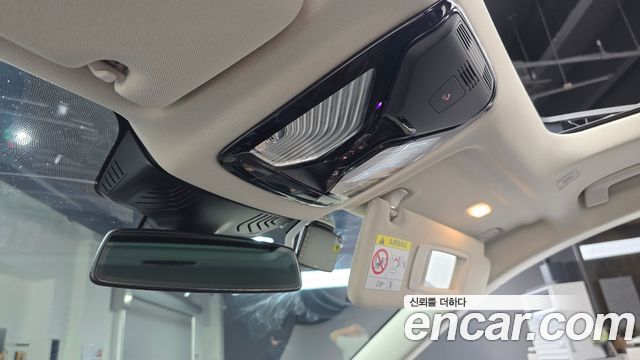 BMW Gran Turismo 2023 — photo 26
