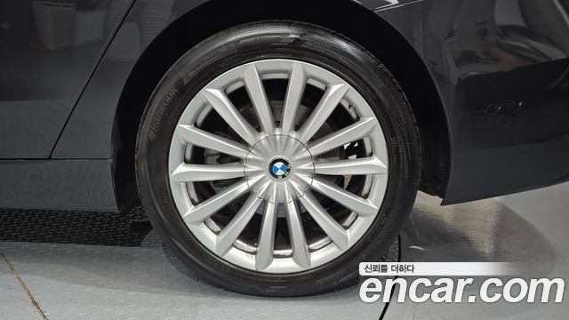 BMW Gran Turismo 2023 — photo 7