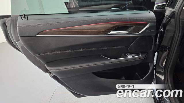 BMW Gran Turismo 2023 — photo 15