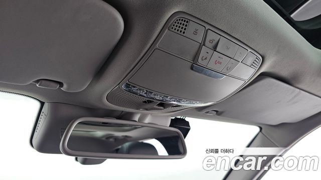 Mercedes-Benz GLC-Class 2018 — photo 17