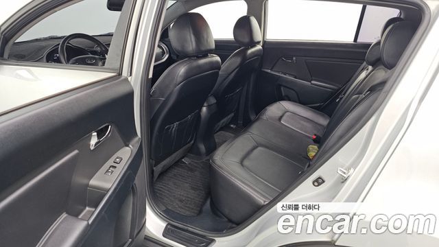 Kia Sportage 2012 — photo 18