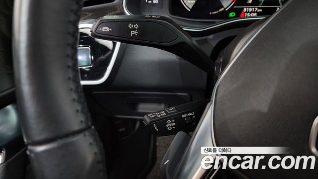 Audi A6 2021 — photo 27