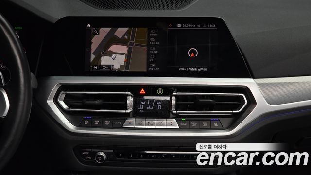BMW 4-Series 2023 — photo 20