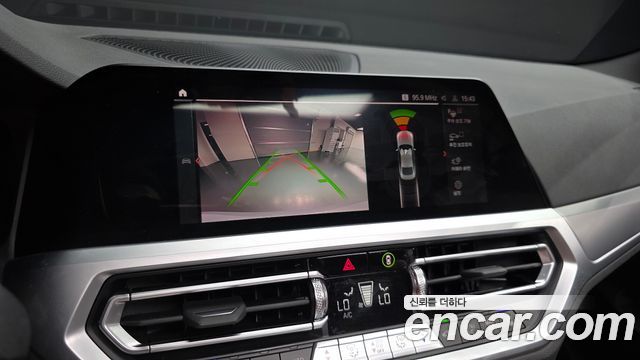 BMW 4-Series 2023 — photo 21