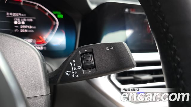 BMW 4-Series 2023 — photo 24