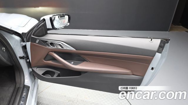 BMW 4-Series 2023 — photo 14