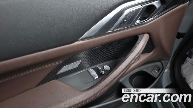 BMW 4-Series 2023 — photo 28