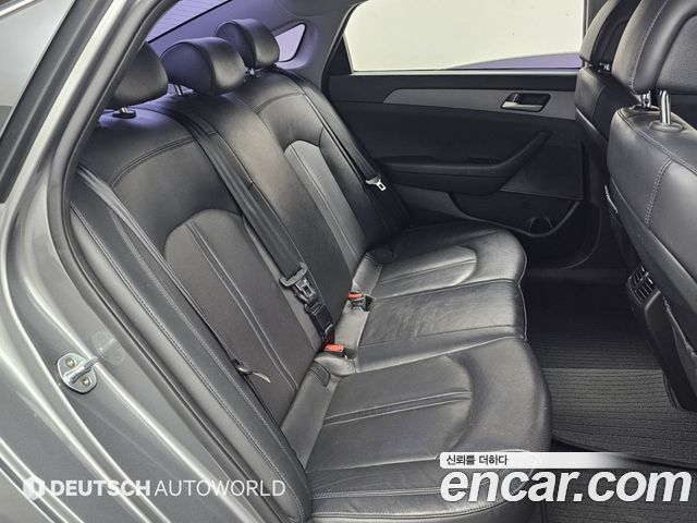 Hyundai Sonata 2017 — photo 12