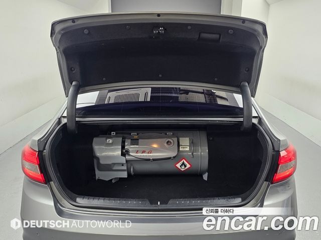 Hyundai Sonata 2017 — photo 19