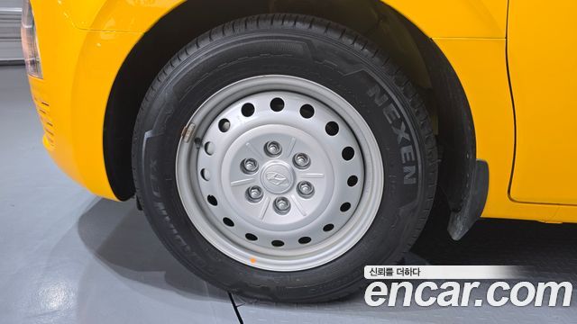 Hyundai Staria 2023 — photo 5