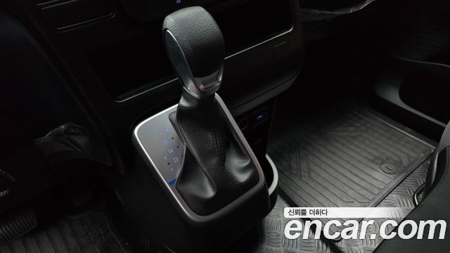 Hyundai Staria 2023 — photo 12