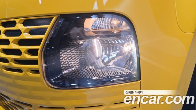 Hyundai Staria 2023 — photo 8