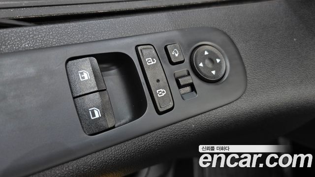Hyundai Staria 2023 — photo 27