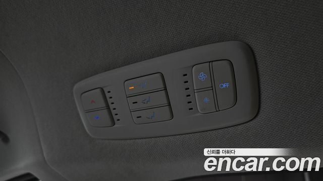 Hyundai Staria 2023 — photo 28