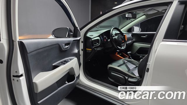 Kia Stonic 2020 — photo 10
