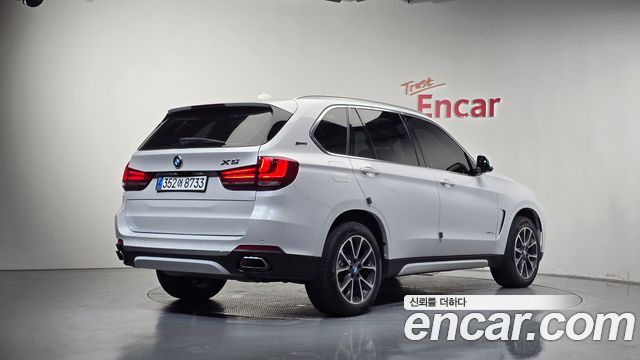 BMW X5 2018 — photo 2