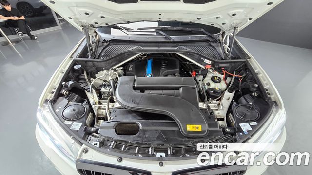 BMW X5 2018 — photo 6