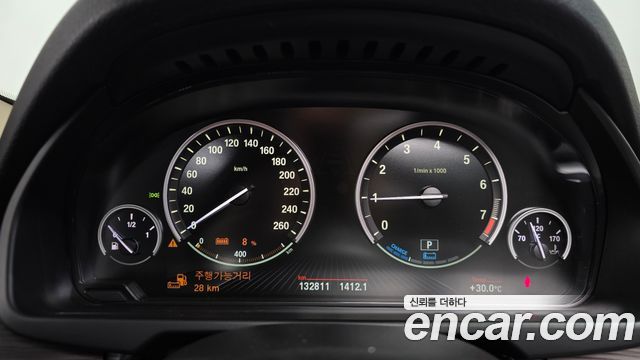 BMW X5 2018 — photo 8