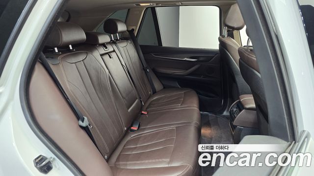 BMW X5 2018 — photo 11