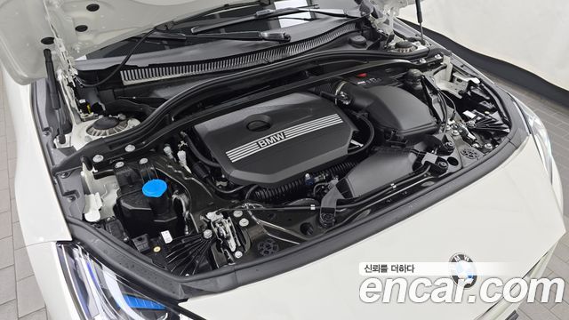 BMW 1-Series 2025 — photo 6